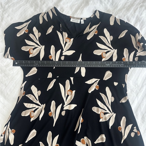 Masai Nebala Dress - Picture 11 of 12